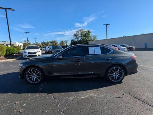 2023 Genesis G70 2.0T RWD