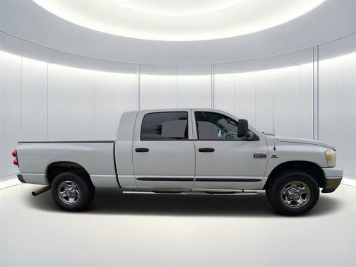 2007 Dodge Ram 2500 SLT Mega Cab