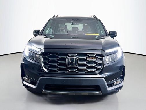 Crystal Black Pearl 2023 Honda Passport AWD TrailSport