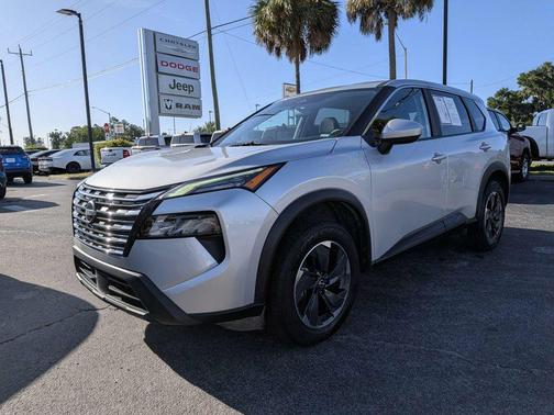 Brilliant Silver Metallic 2025 Nissan Rogue SV