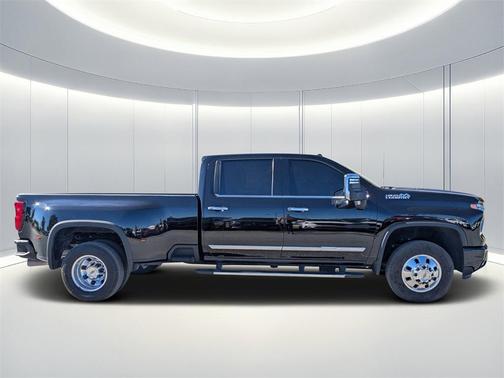 2025 Chevrolet Silverado 3500 High Country