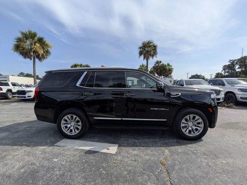 Onyx Black 2023 GMC Yukon Denali