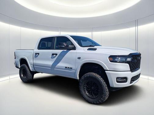 Bright White Clearcoat 2026 RAM 1500 Big Horn/Lone Star