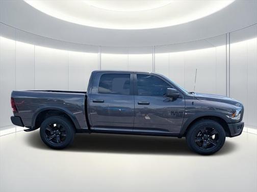 2024 RAM 1500 Classic Warlock Crew Cab 4x2 5'7' Box