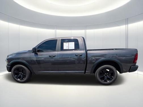 2024 RAM 1500 Classic Warlock Crew Cab 4x2 5'7' Box