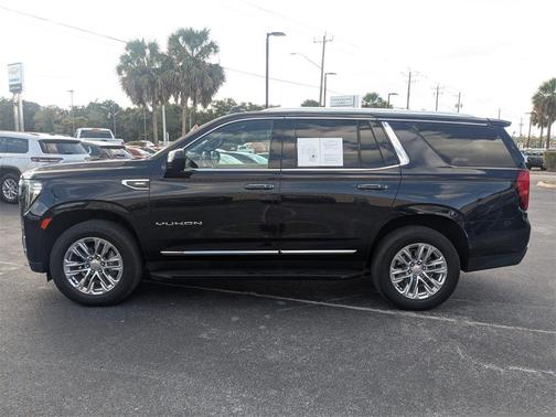 2023 GMC Yukon SLT