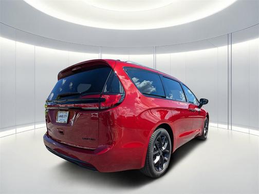 2026 Chrysler Pacifica Limited