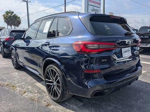 Tanzanite Blue II Metallic 2021 BMW X5 M50i