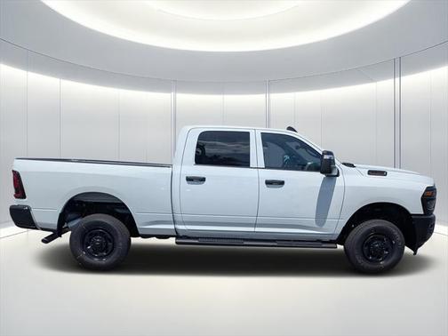 2025 RAM 2500 Tradesman Crew Cab 4x4 6'4' Box