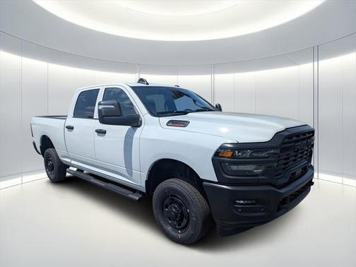 2025 RAM 2500 Tradesman Crew Cab 4x4 6'4' Box