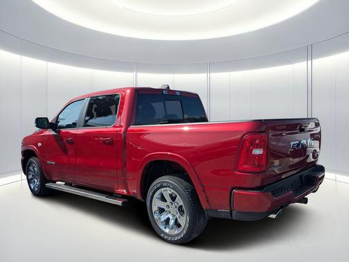 Molten Red Pearlcoat 2026 RAM 1500 Big Horn/Lone Star