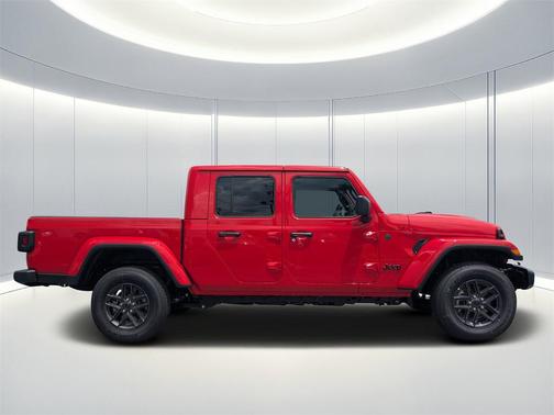2025 Jeep Gladiator Sport S