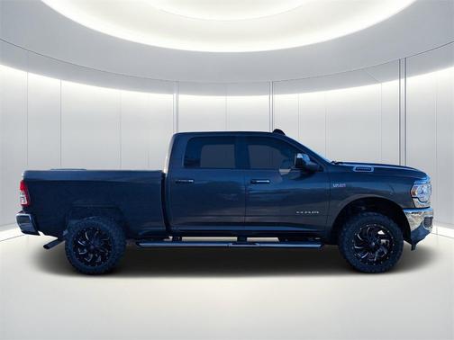2019 RAM 2500 Big Horn Crew Cab 4x4 6'4' Box