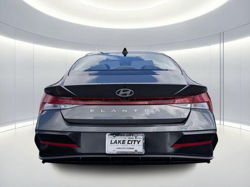 Amazon Gray 2025 Hyundai ELANTRA SEL