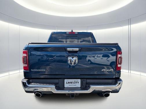 Patriot Blue Pearlcoat 2021 RAM 1500 Laramie
