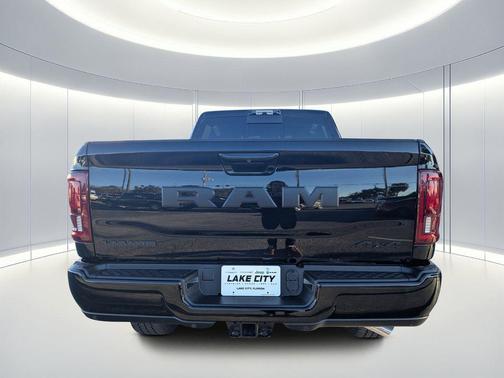 2026 RAM 2500 Laramie Crew Cab 4x4 6'4' Box