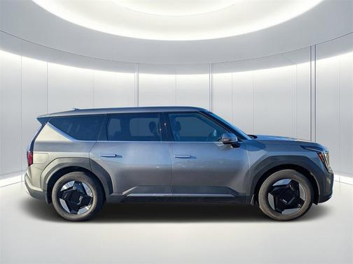 2024 Kia EV9 Light Long Range