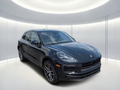 2024 Porsche Macan Base