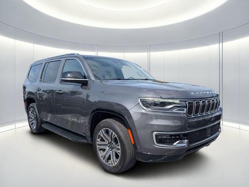 Baltic Gray Metallic Clearcoat 2025 Jeep Wagoneer Carbide 4x4