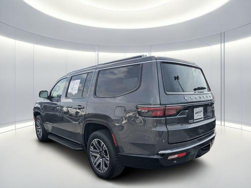 Baltic Gray Metallic Clearcoat 2025 Jeep Wagoneer Carbide 4x4