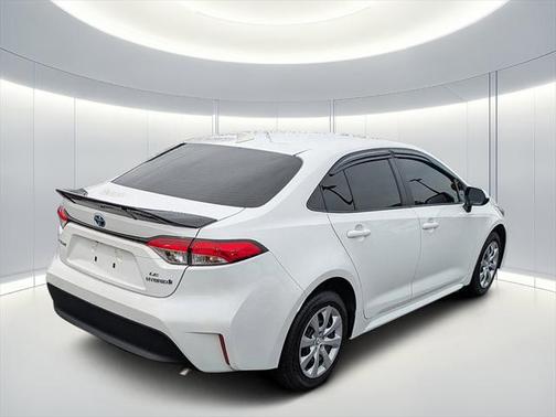 2024 Toyota Corolla Hybrid SE