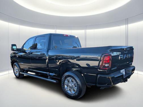 2026 RAM 2500 Big Horn Crew Cab 4x4 6'4' Box