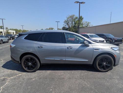 2023 Buick Enclave Essence FWD