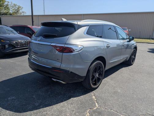 2023 Buick Enclave Essence FWD