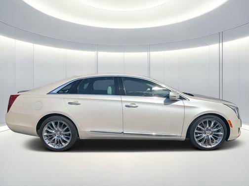 White Diamond Tricoat 2015 Cadillac XTS Vsport Platinum