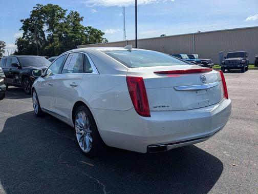 White Diamond Tricoat 2015 Cadillac XTS Vsport Platinum