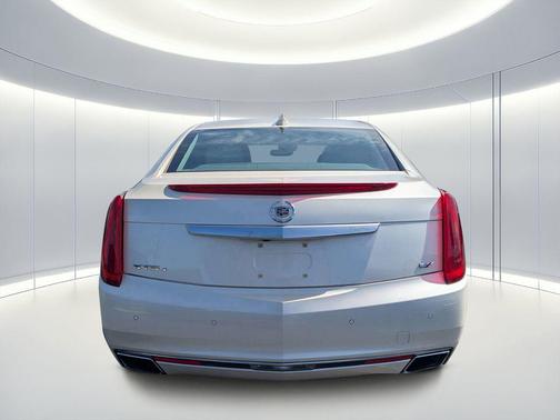 White Diamond Tricoat 2015 Cadillac XTS Vsport Platinum