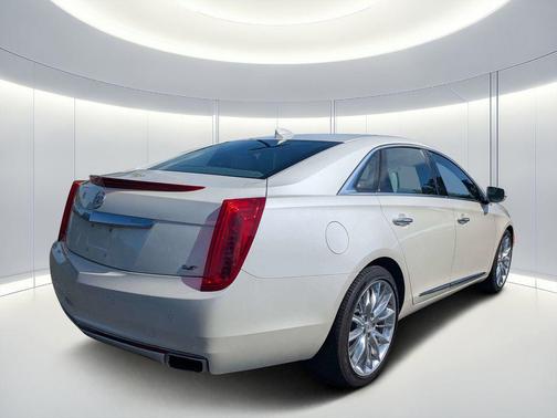 White Diamond Tricoat 2015 Cadillac XTS Vsport Platinum