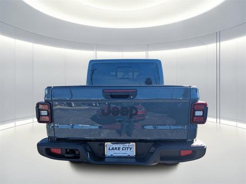 2025 Jeep Gladiator High Tide