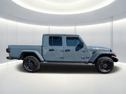 2025 Jeep Gladiator High Tide