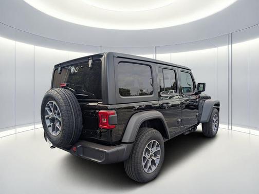 Black Clearcoat 2026 Jeep Wrangler Sport S