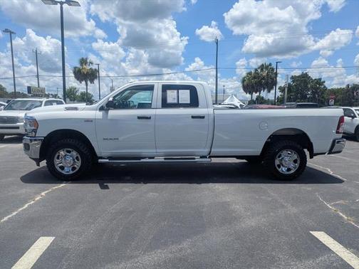 2019 RAM 2500 Tradesman Crew Cab 4x4 8' Box