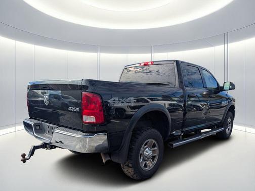 2018 RAM 2500 Tradesman Crew Cab 4x4 6'4' Box