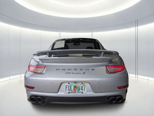 2016 Porsche 911 Turbo S