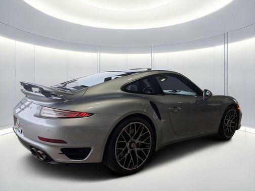 2016 Porsche 911 Turbo S