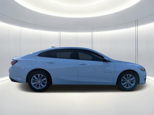 2021 Chevrolet Malibu FWD LT