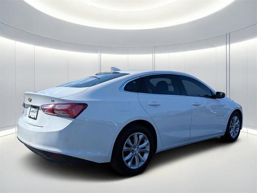 2021 Chevrolet Malibu FWD LT