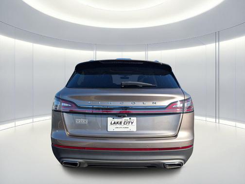 2021 Lincoln Nautilus Reserve