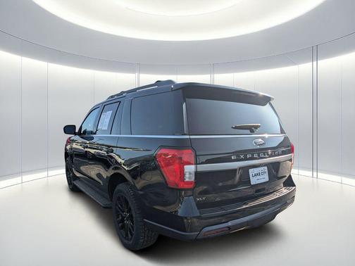 AGATE BLACK METALLIC 2024 Ford Expedition XLT
