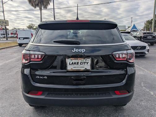 2023 Jeep Compass Sport