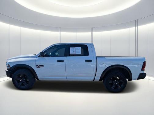 2024 RAM 1500 Classic Warlock Crew Cab 4x2 5'7' Box