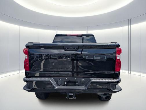 Black 2026 Chevrolet Silverado 2500 Custom