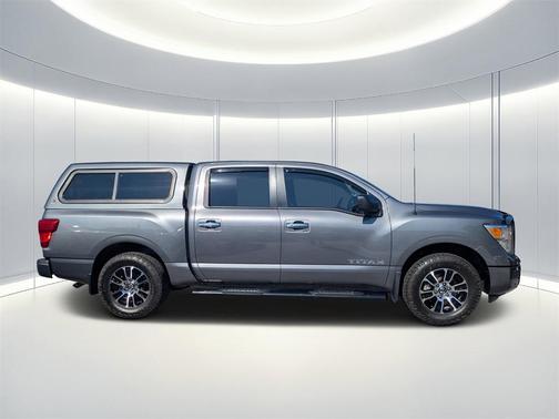 2021 Nissan Titan SV