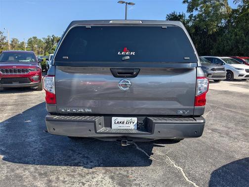 2021 Nissan Titan SV