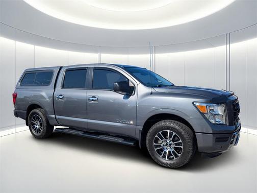 2021 Nissan Titan SV