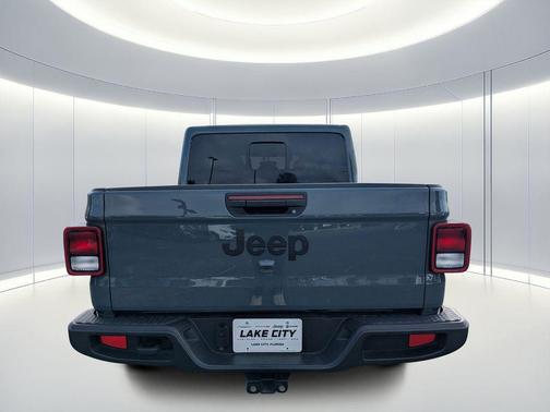 2025 Jeep Gladiator Nighthawk